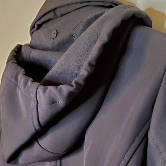 Michael Kors Smokey Gray Zip-Up Belted Jacket with Removable Hood - Picture 13 of 15